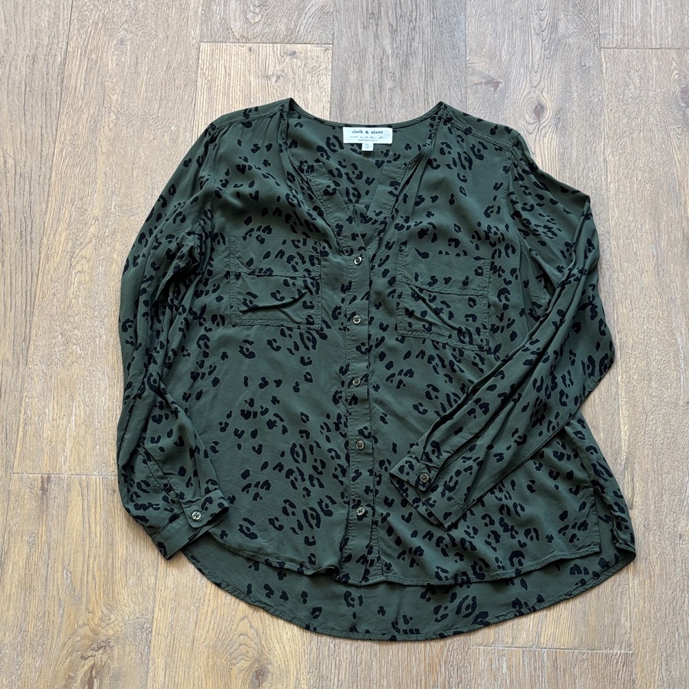 Cloth & Stone x Anthropologie Army Green Leopard Print Blouse